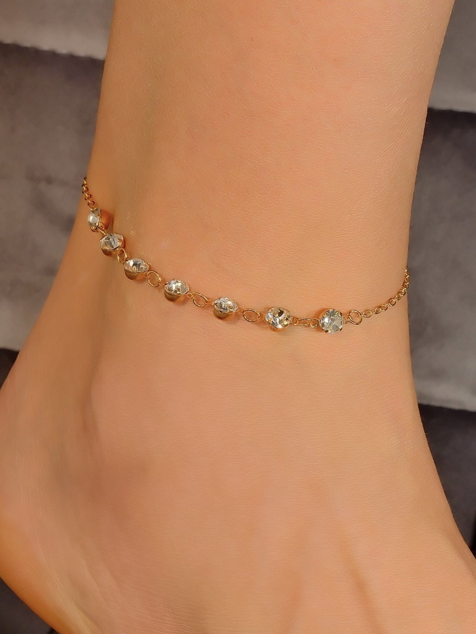 Grandinėlė ant kojos "Crystal anklet"