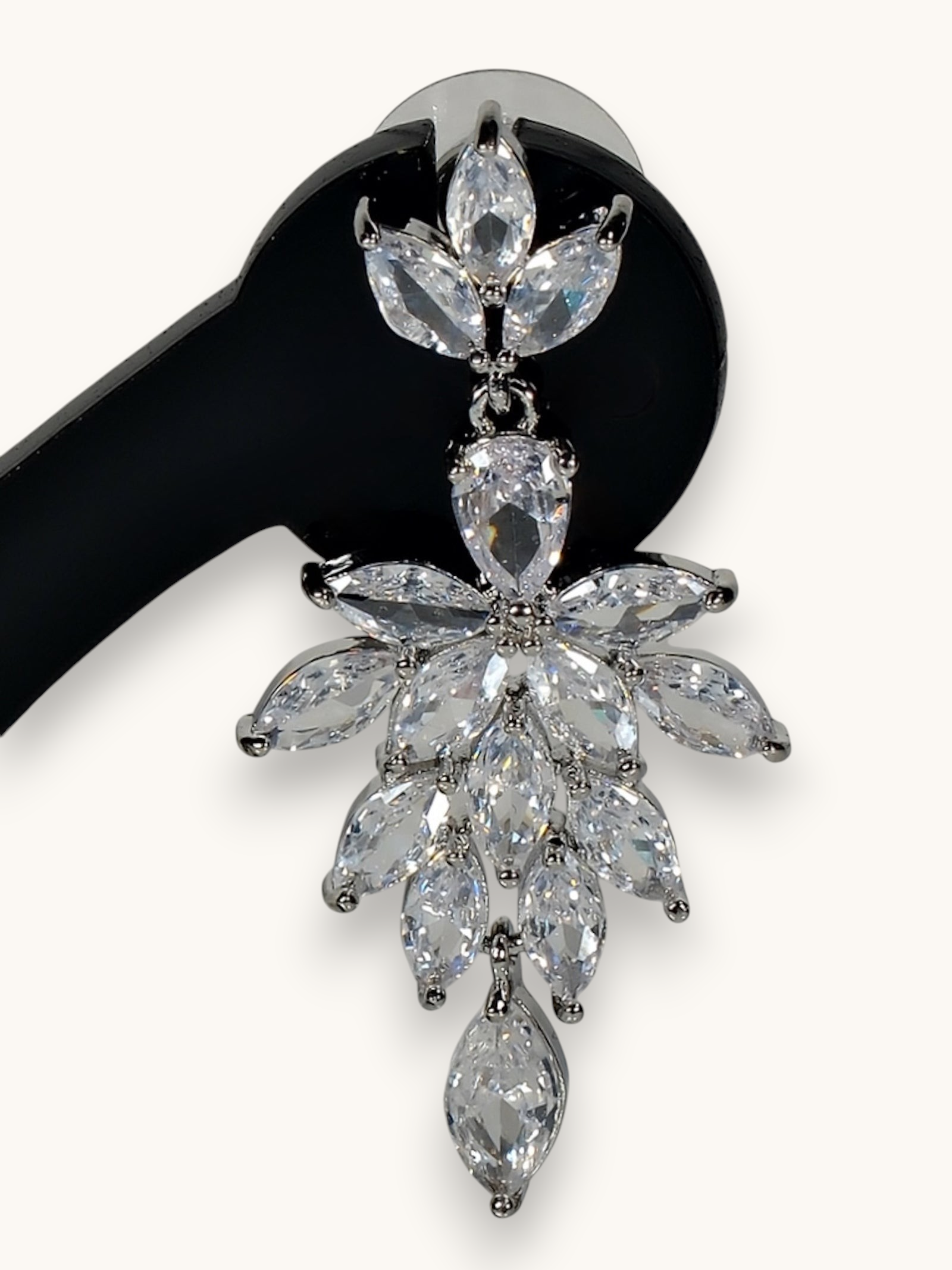 Auskarai "Zircon Feather"