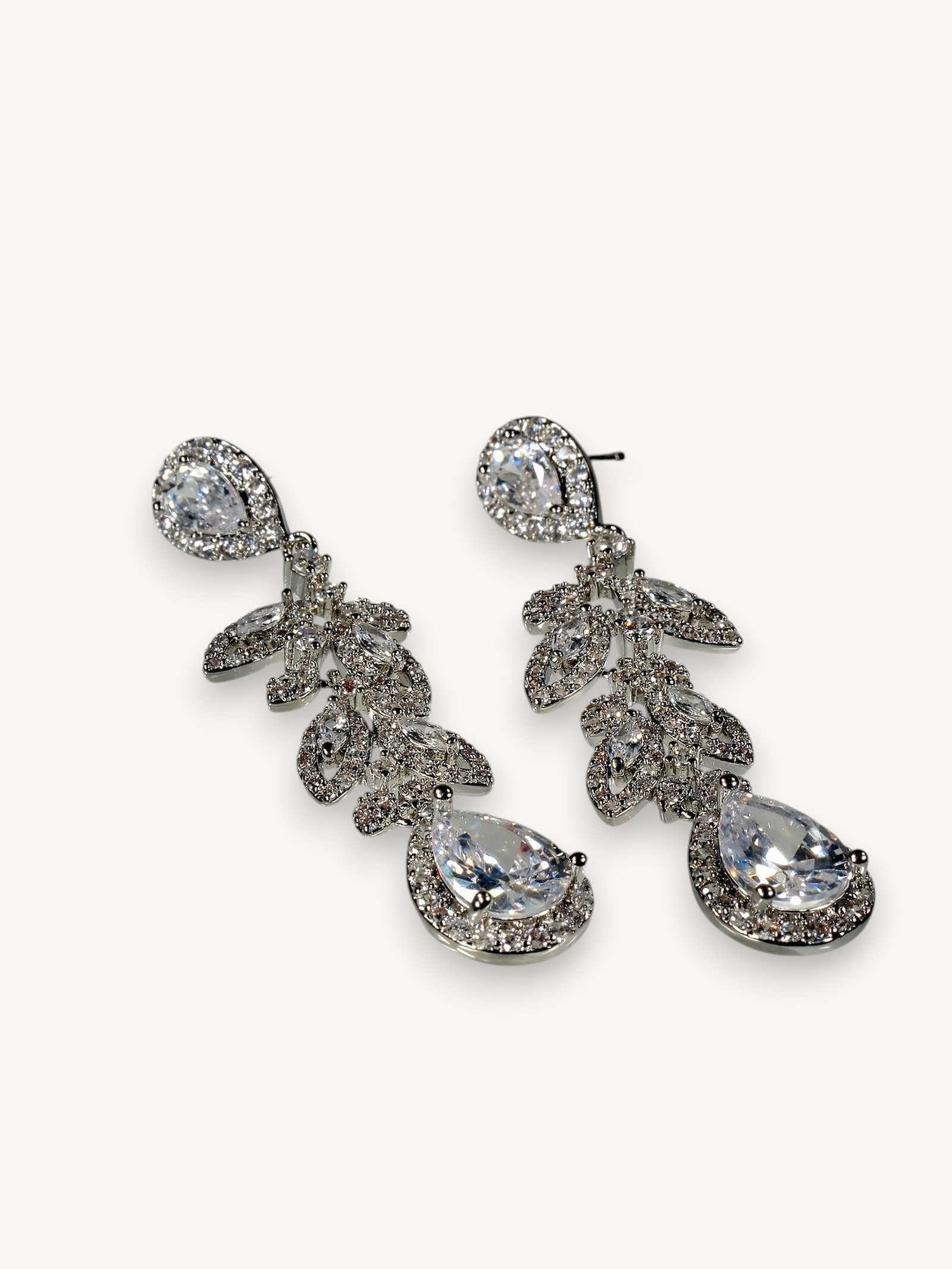 Auskarai "Glimmering Studs"