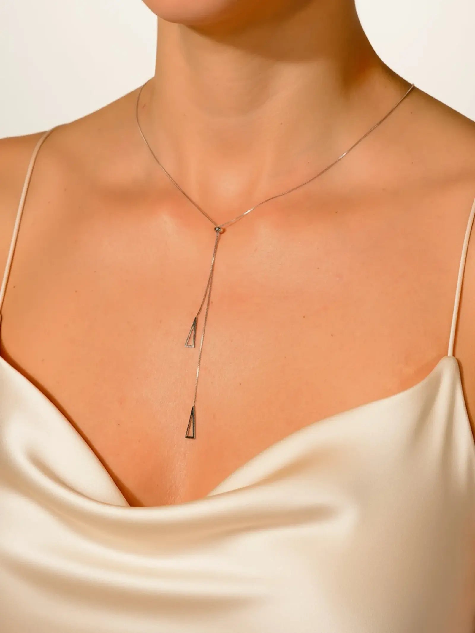 Kaklo papuošalas "Triangle Tassel"