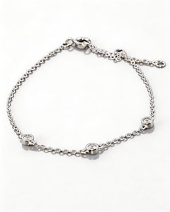 Apyrankė Three Zircon — Luxiage