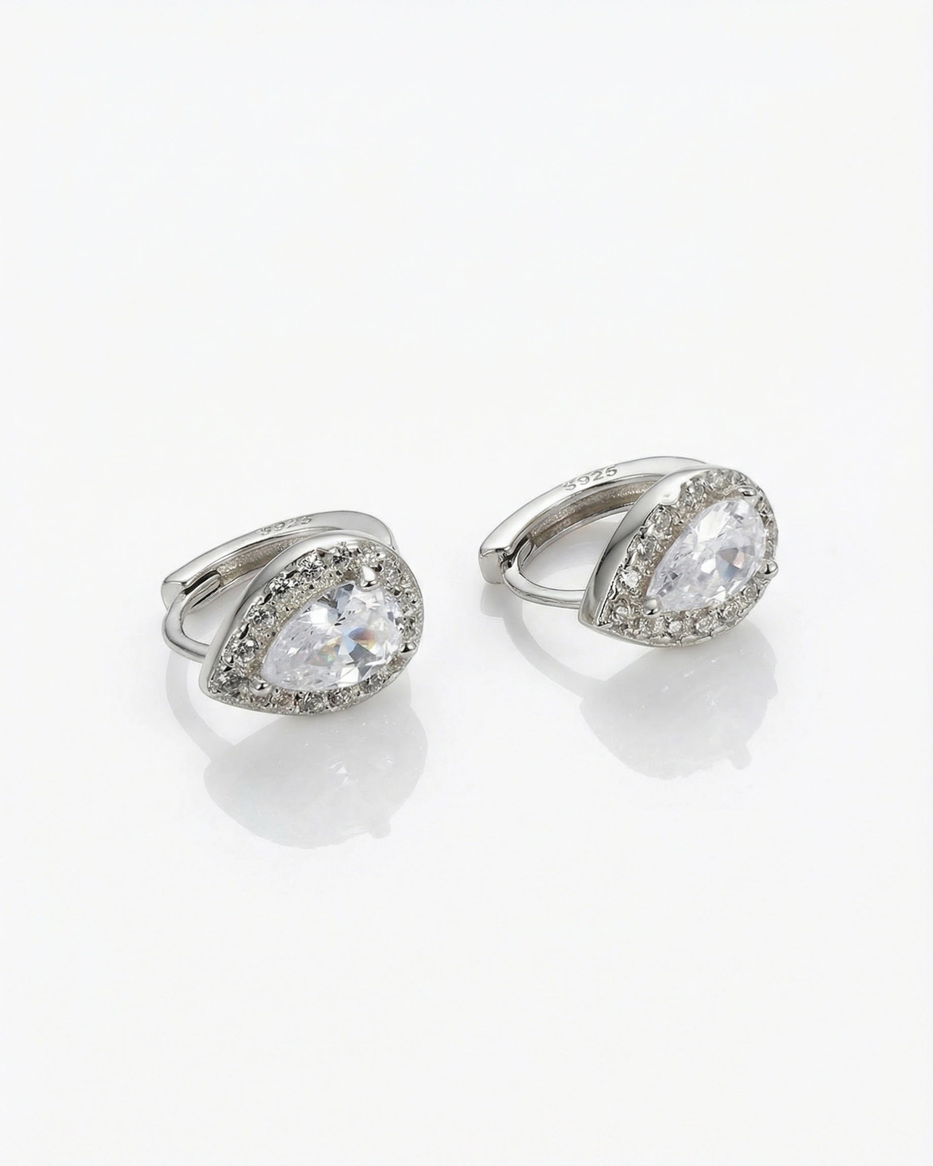 Auskarai Silver Shiny Zircon — Luxiage