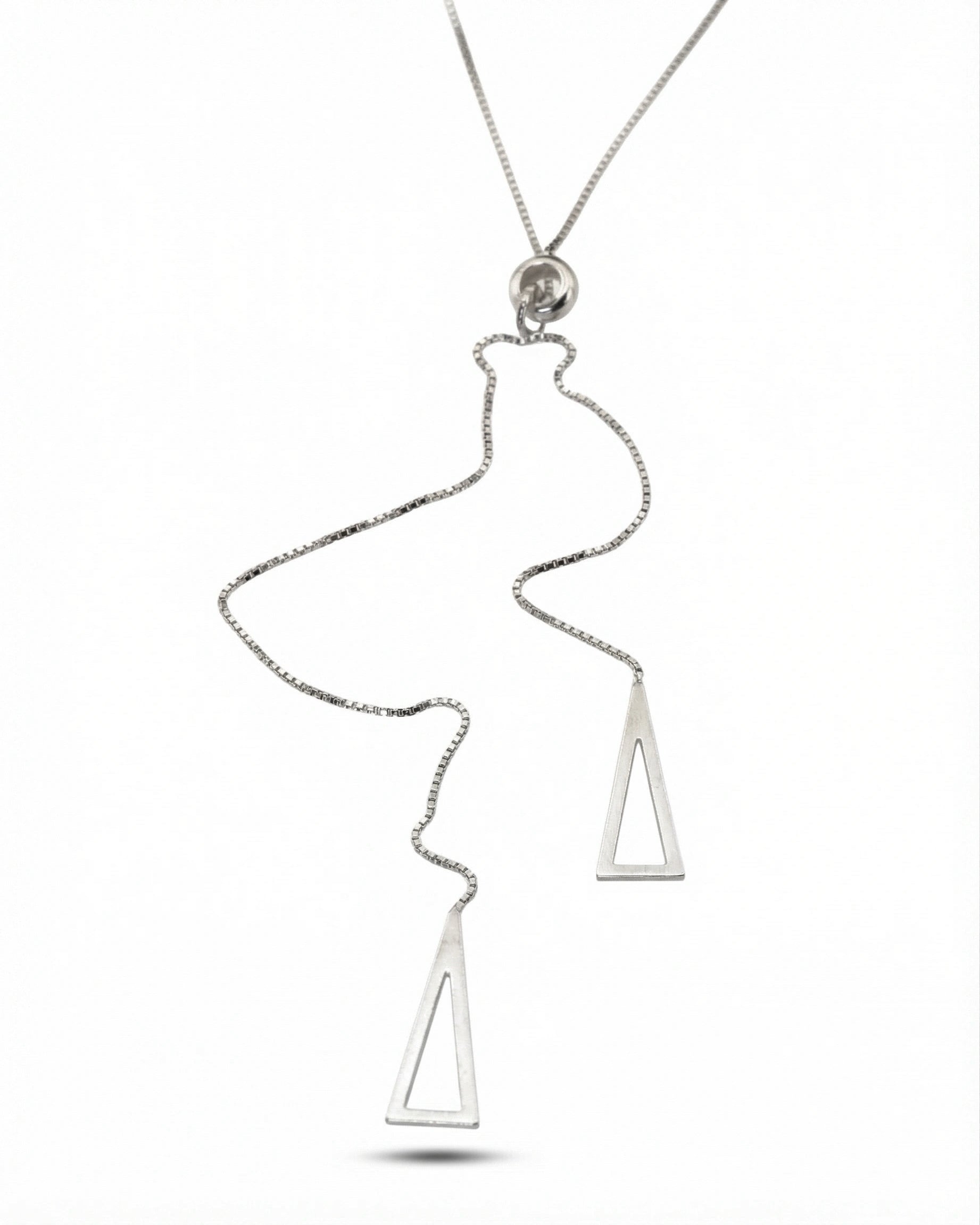 Kaklo papuošalas Triangle Tassel — Luxiage
