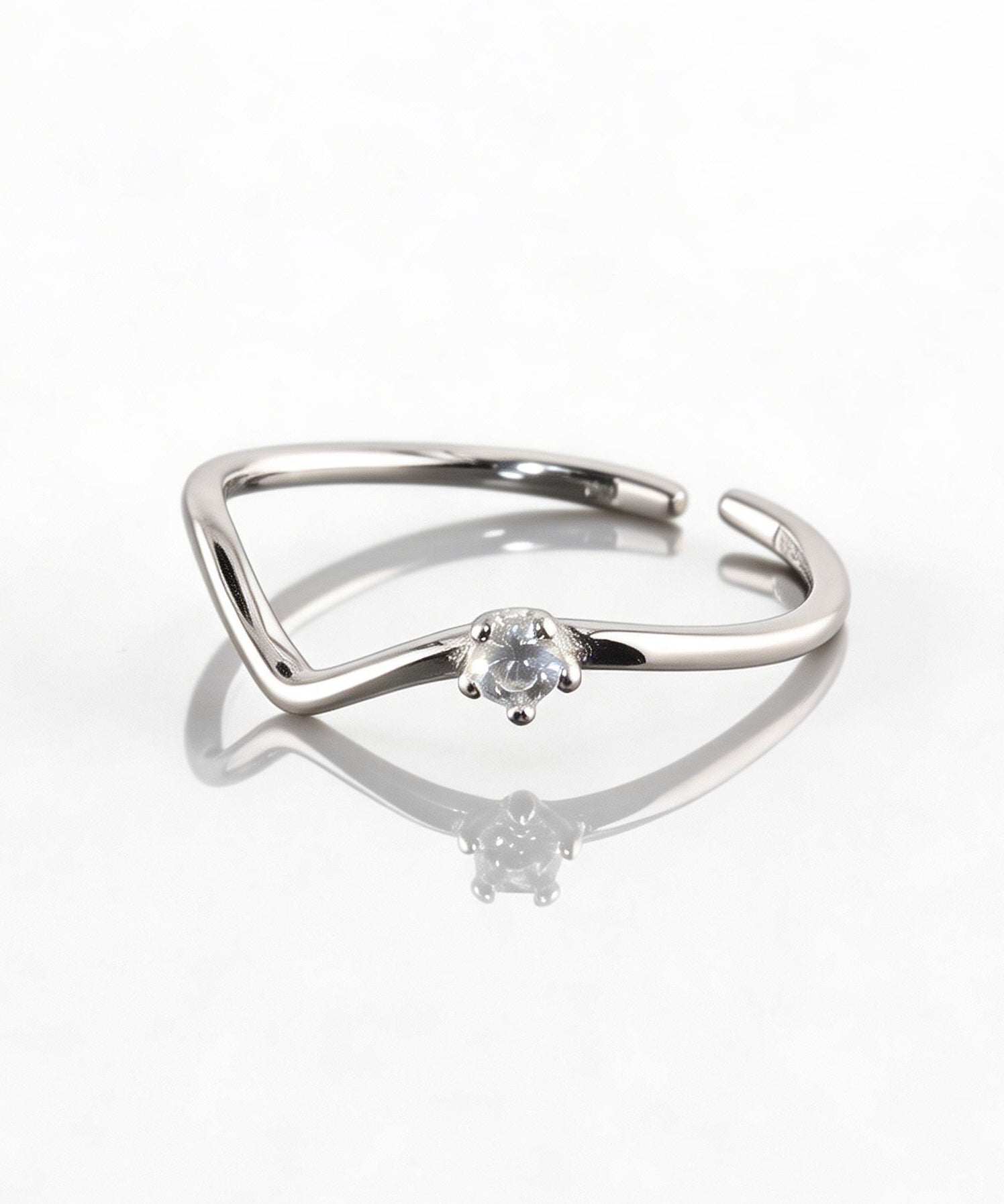 Žiedas V-shaped ring — Luxiage