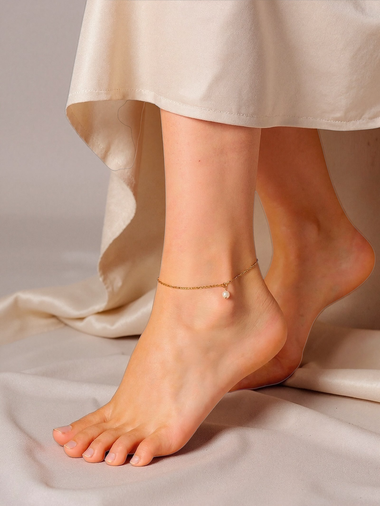 Grandinėlė ant kojos Golden Pearl Anklet — Luxiage