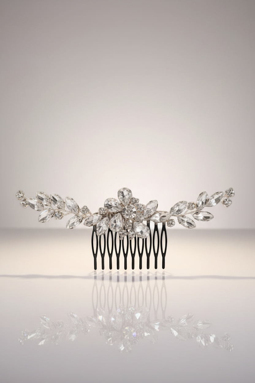 Luxiage Elegant Silver bridal hair comb with clear crystals and silver-tone metal. Perfect for weddings.